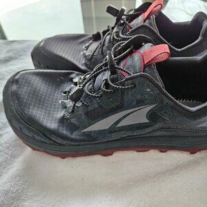 Altra Lone Peak 6